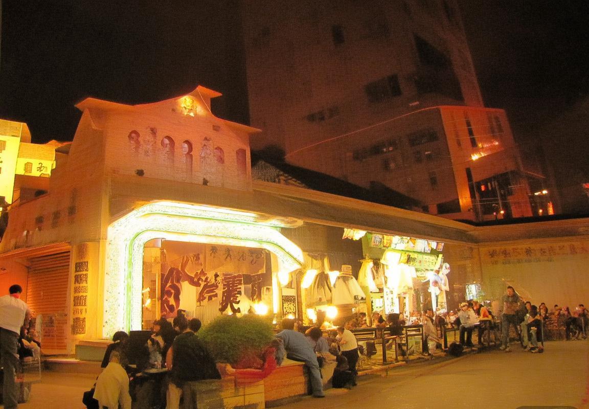 快船交易攻防一体全能拼图，雄鹿补强运动能力实现战术升级